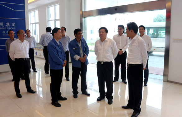 2016年10月18日，常州市委常委、常務副市長曹佳中來上上電纜調研